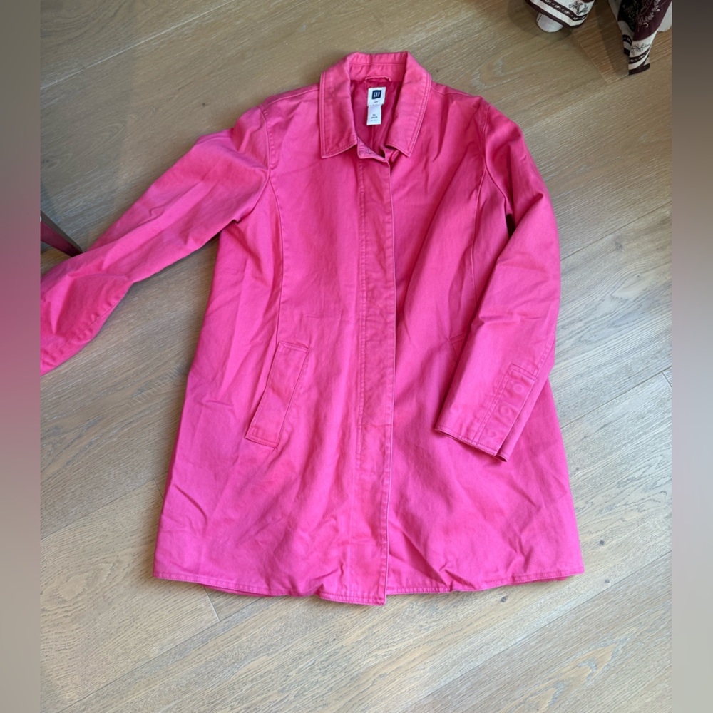 GAP Women's Vibrant Pink Trench Coat
